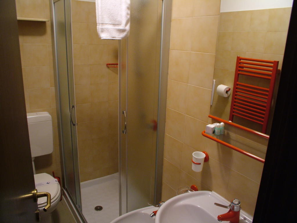 Hotel Marguareis Limone Piemonte Ruang foto