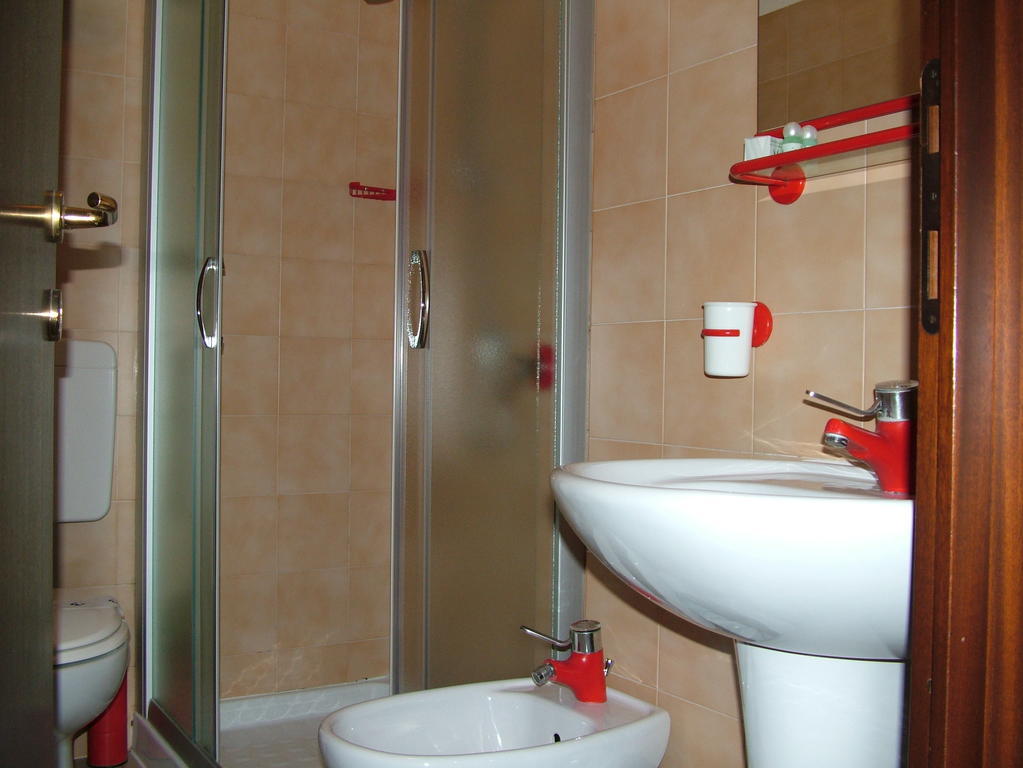 Hotel Marguareis Limone Piemonte Ruang foto